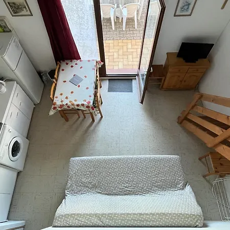 T2 Mezzanine 4p Avec Parking En Bord D'etang A 2,5 Km De La - Fr-1-799-30 Villa *